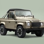 Land_Rover-Defender_Classic_V8_Soft_Top-2025-1280-9ce642a61e71fdfa35fd5e8e7007bc239a